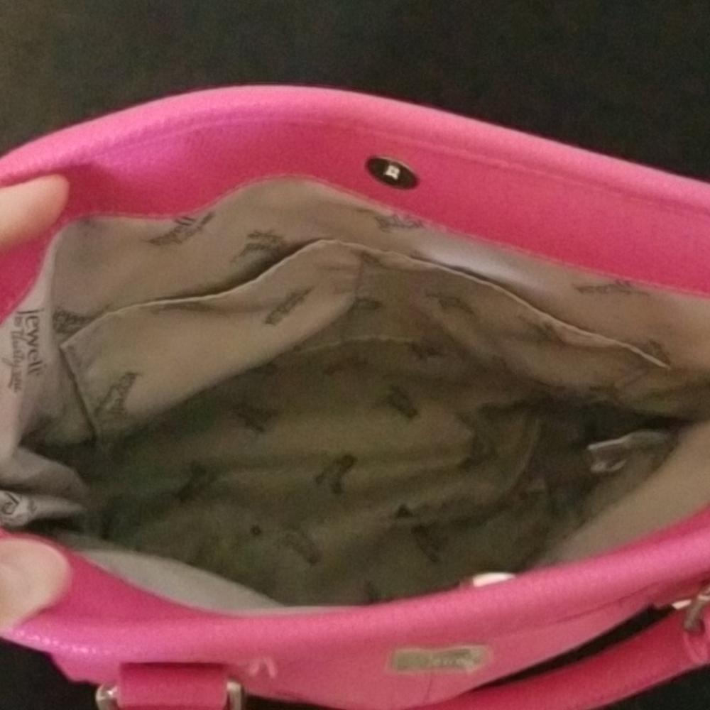 Paris Handbag - Picture 2 of 5
